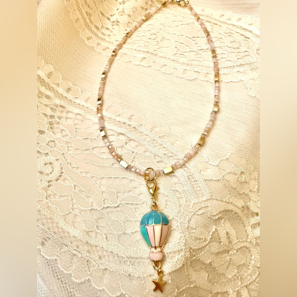 Handmade 📿 by Me Beaded Hot Air Balloon Pendant Necklace - Perfect for Layering